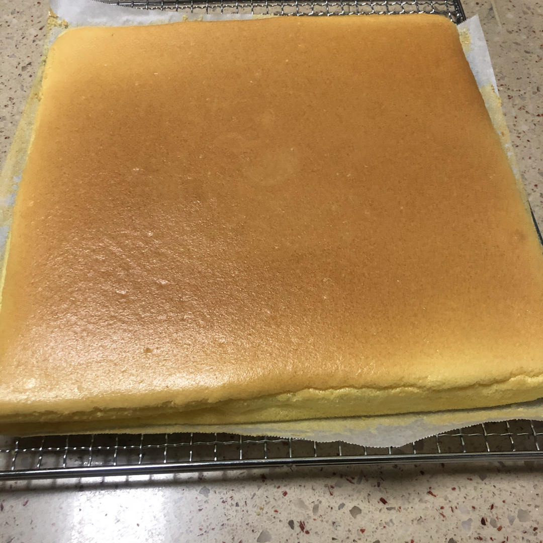 蛋糕卷这样做‼️不掉皮不开裂（小视频食谱）