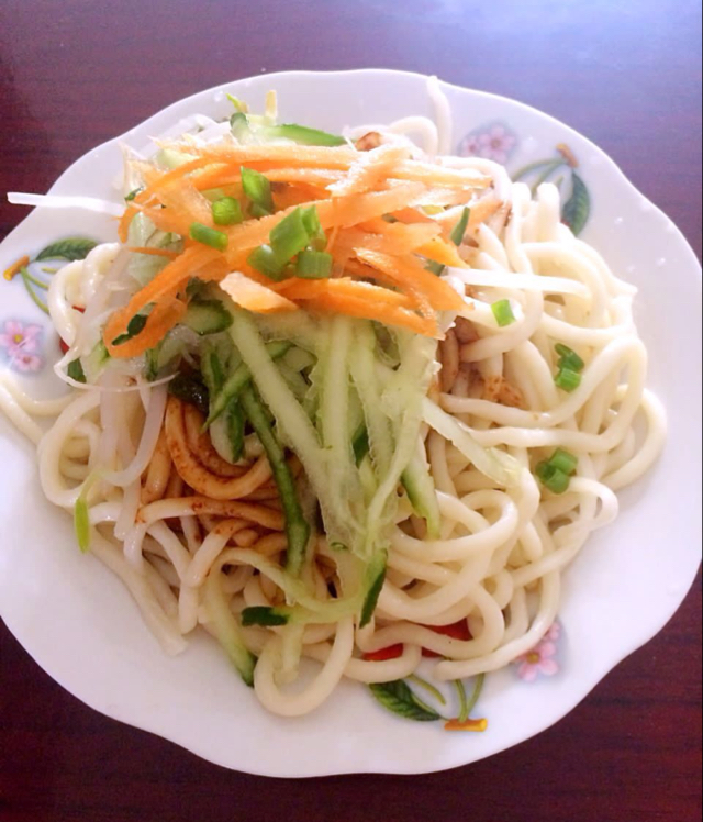 夏日快手凉拌面