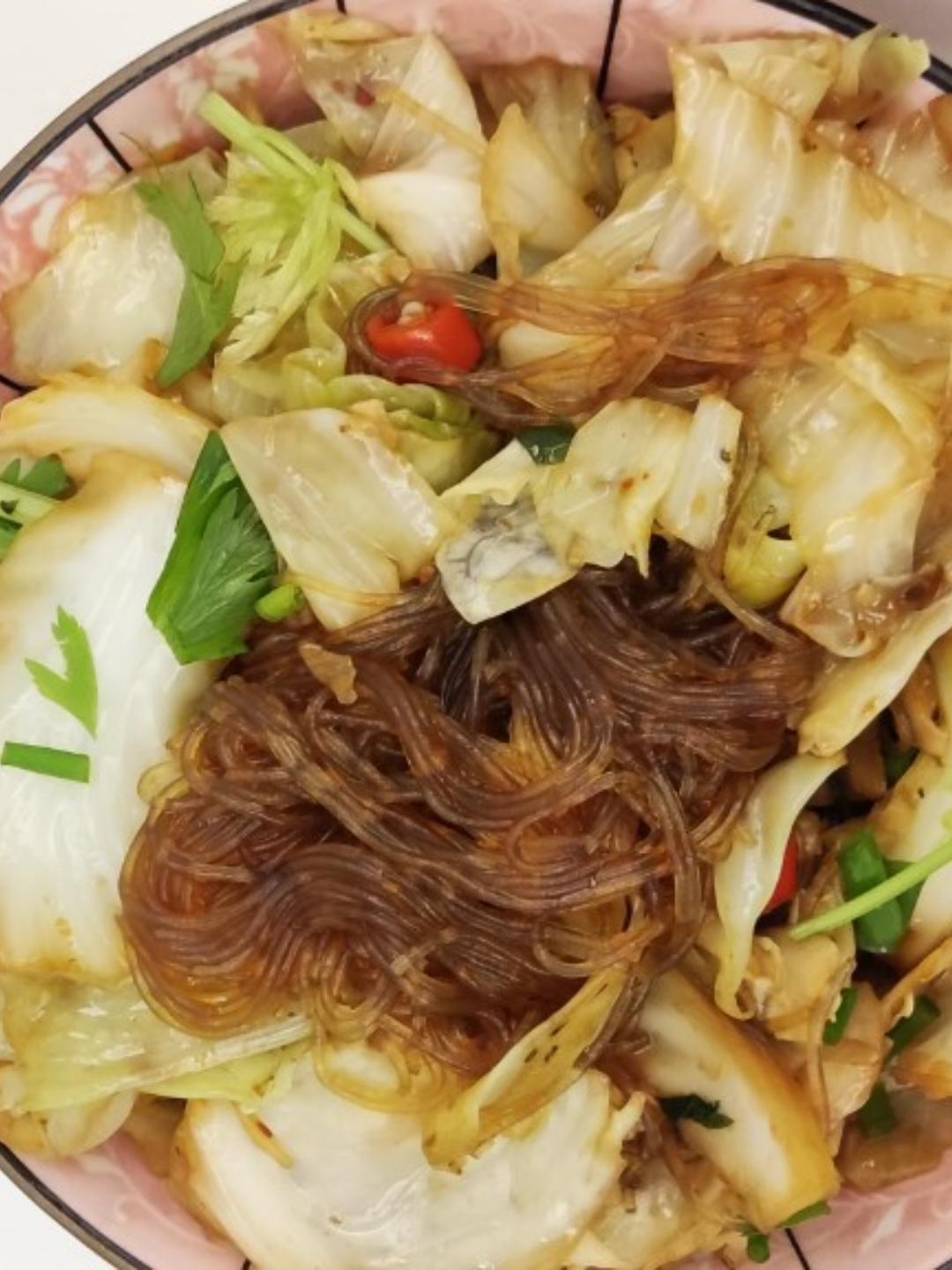 最近爱吃粉丝粉条～包菜炒粉丝