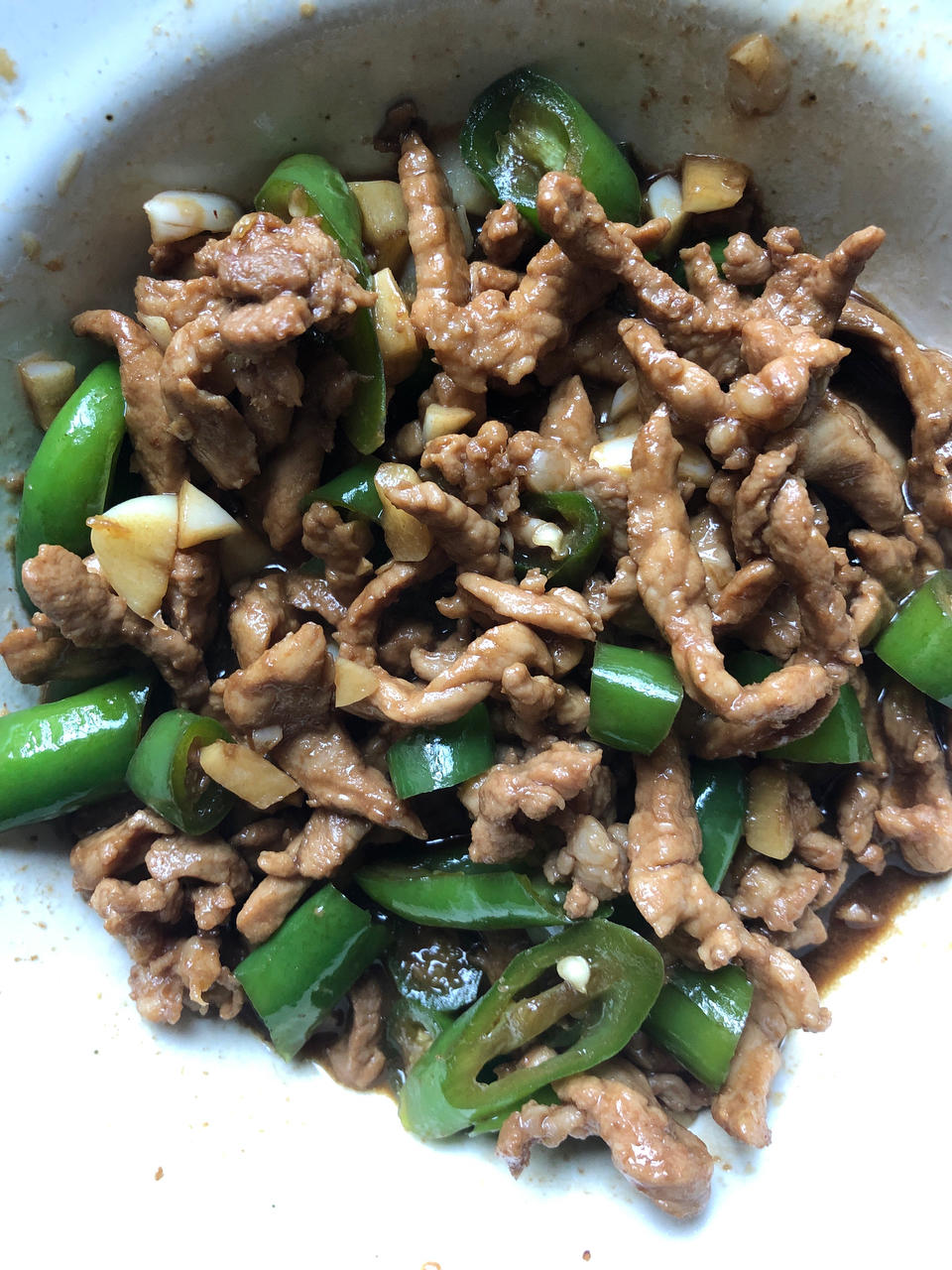 青椒肉丝，这样炒太好吃了。