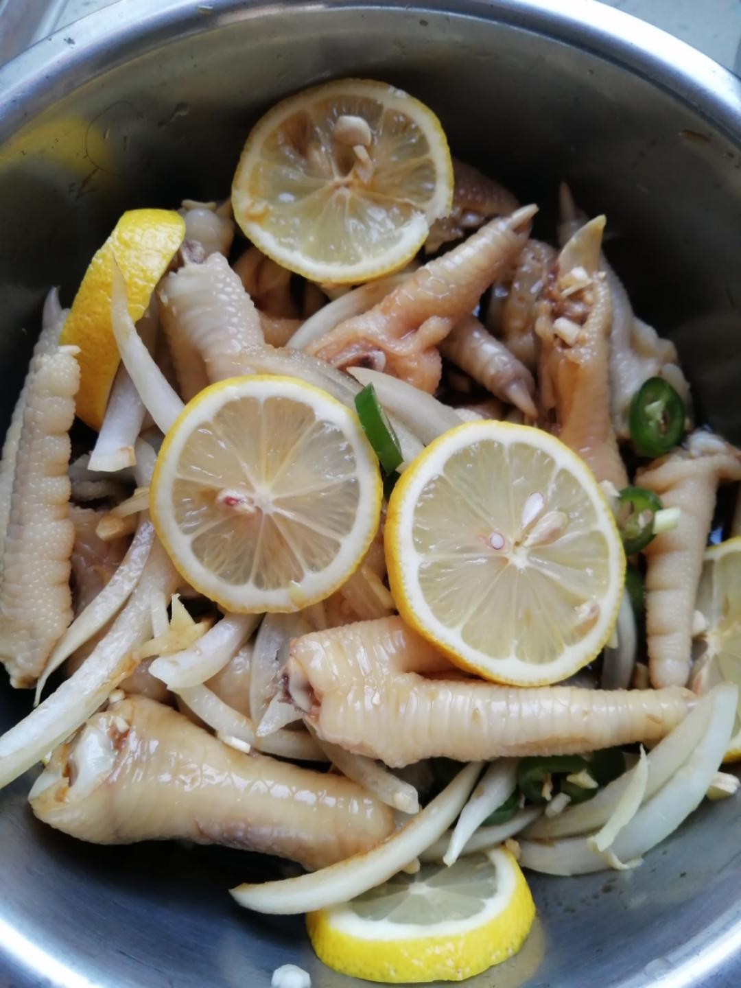 【柠檬酸辣鸡爪】自制超级无敌美味的网红鸡爪