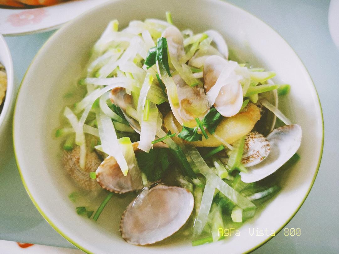 萝卜丝蛤蜊汤
