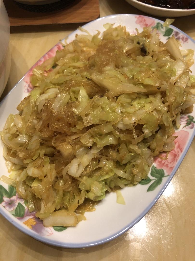 卷心菜炒粉丝 Glass noodles with Cabbage