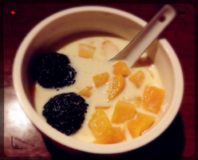 芒果白雪黑糯米甜甜