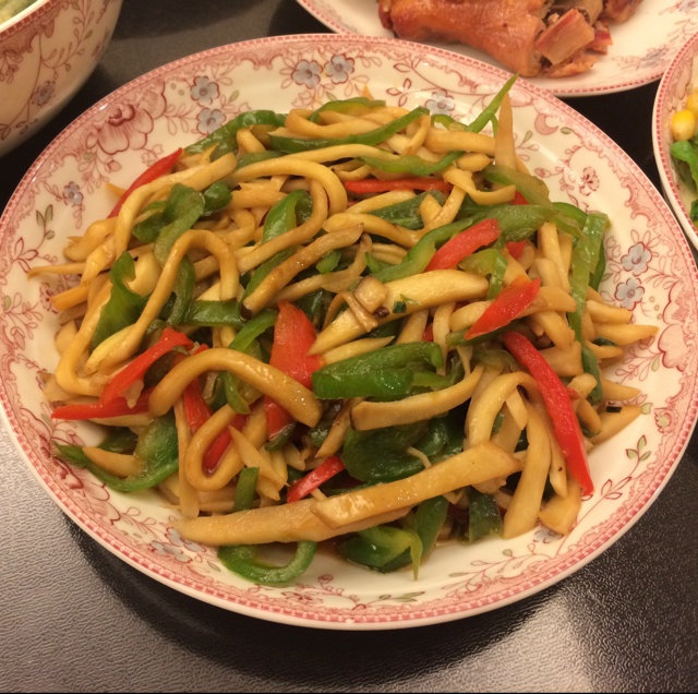 青椒素炒杏鲍菇