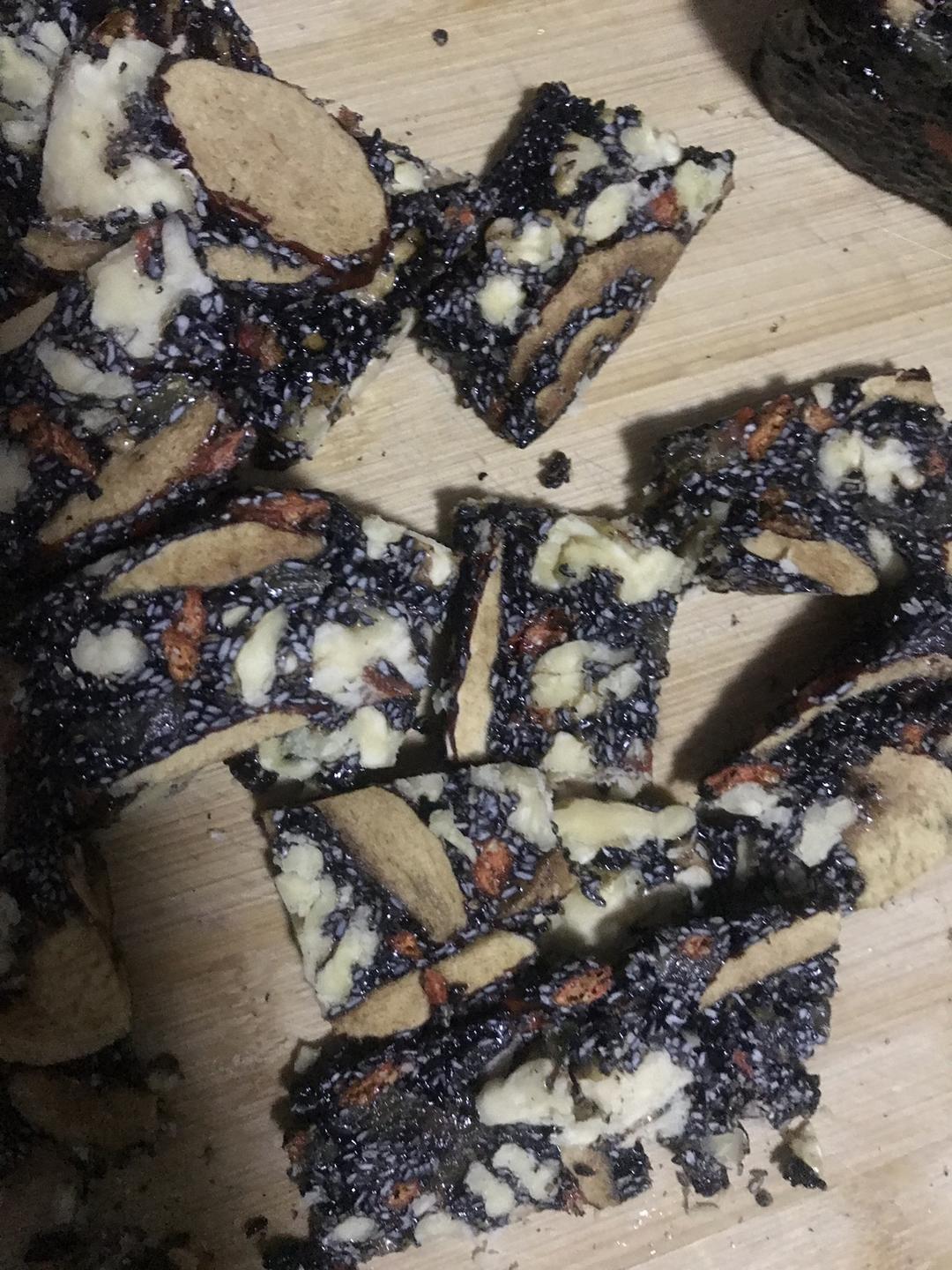 黑芝麻核桃红枣营养糕