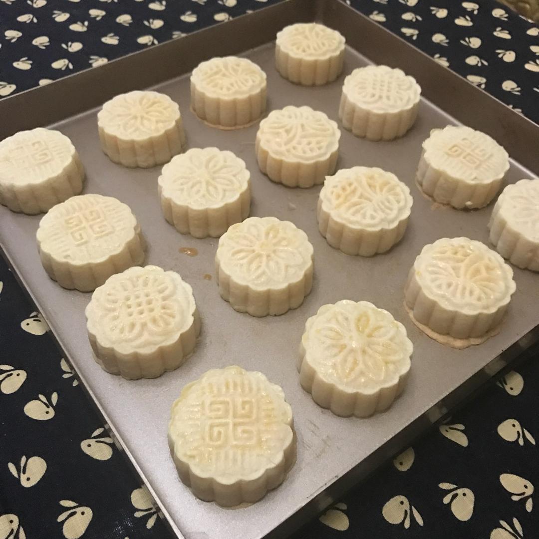超虐的半岛酒店奶黄月饼（赖子自留帖）