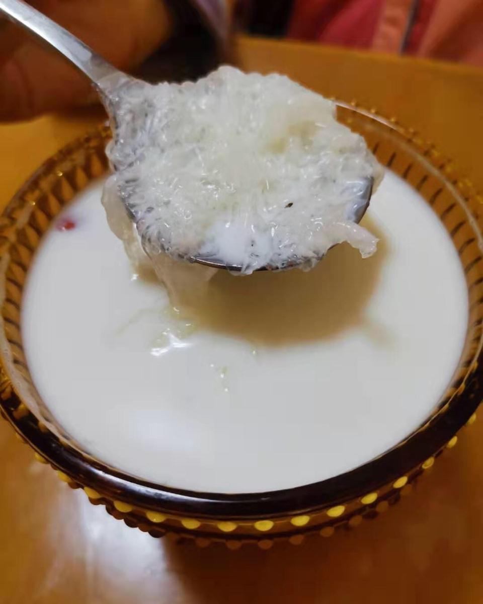 【小森妈妈菜谱】一分钟学会炖牛奶燕窝