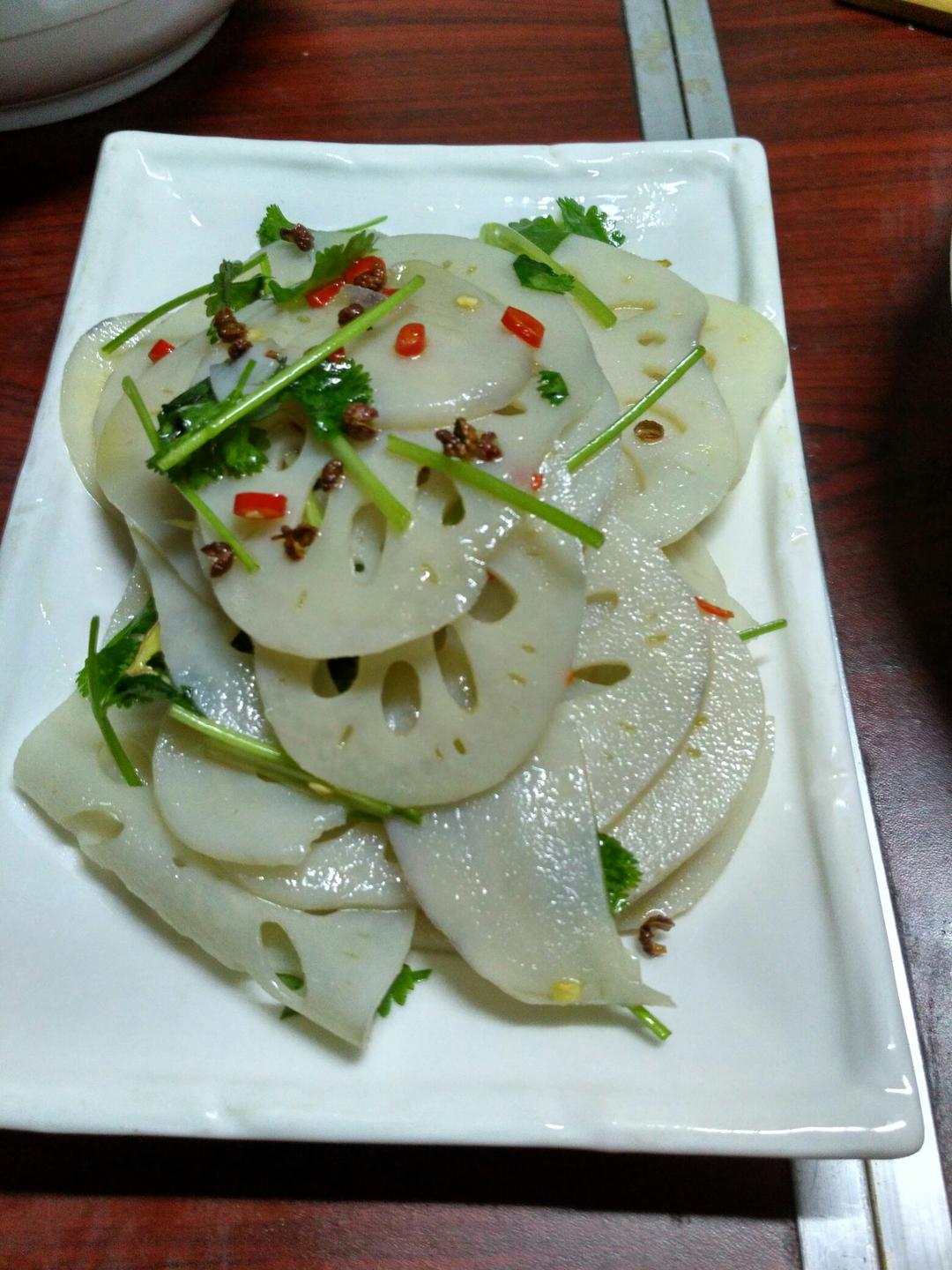 凉拌莲菜