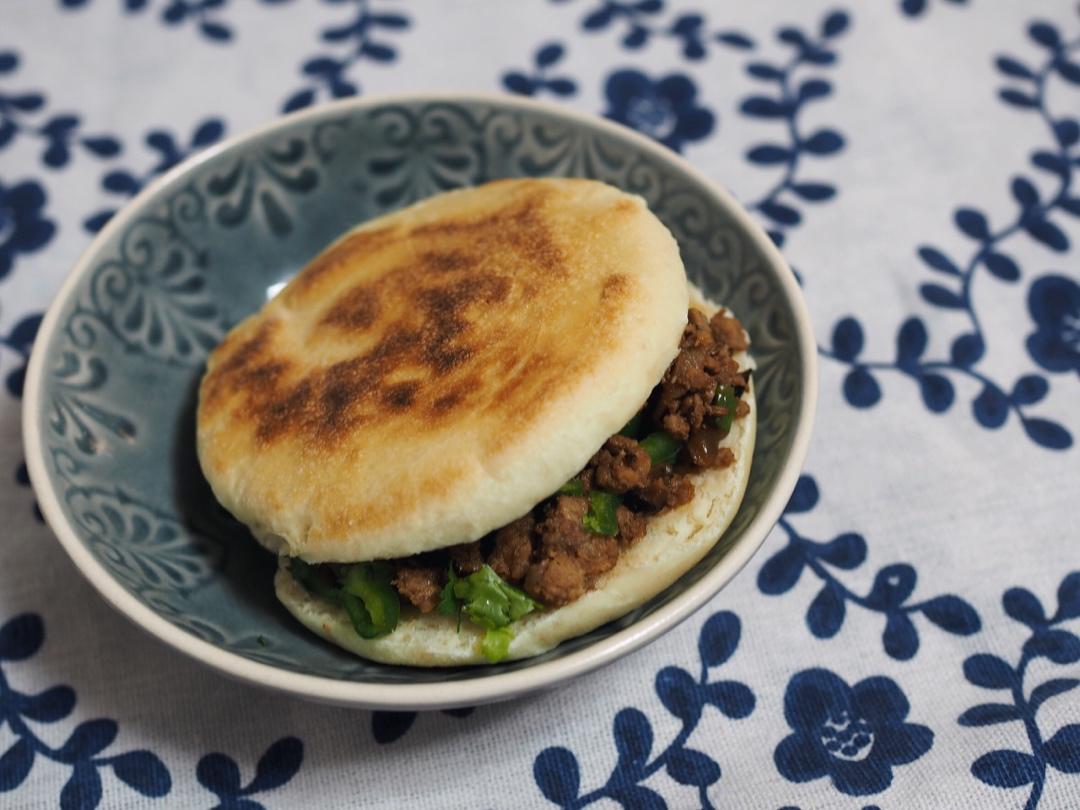 肉夹馍(白吉馍的制作)