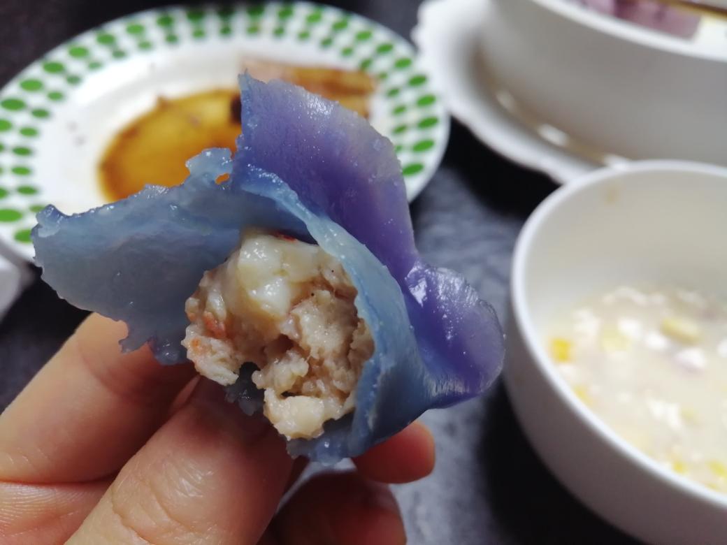 蝶豆花虾饺的做法