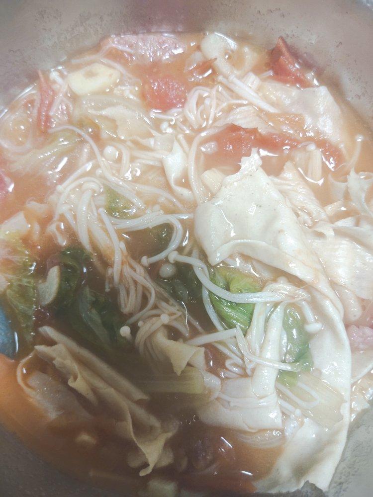 西红柿金针菇汤，超级鲜