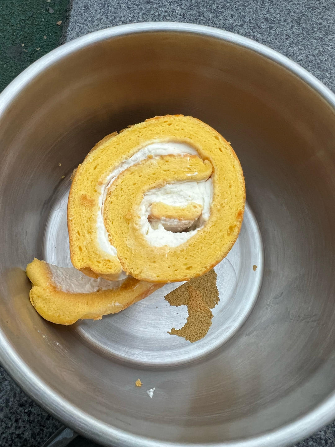 蛋糕卷这样做‼️不掉皮不开裂（小视频食谱）