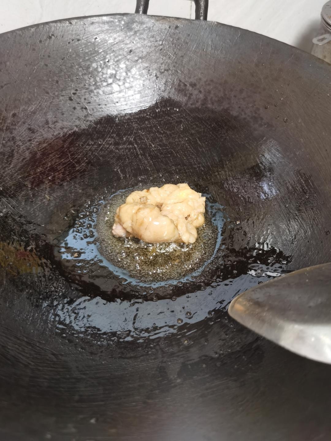 酸菜芋儿鸡（家常做法）的做法 步骤4