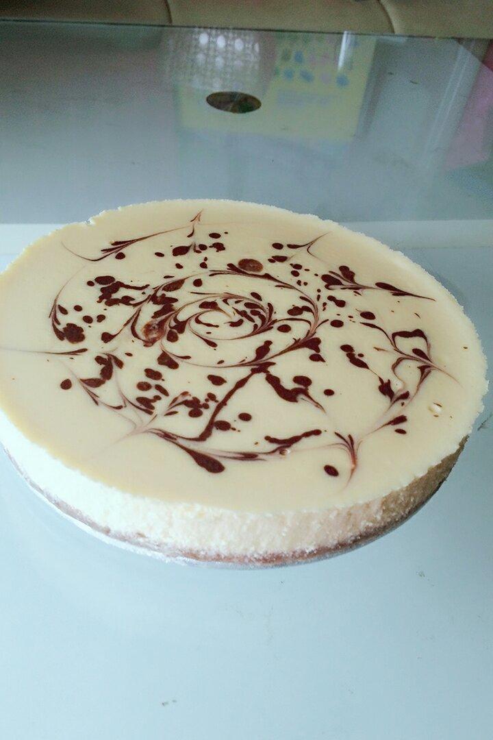 基础芝士蛋糕---内附视频（重芝士中最简洁的蛋糕底+蛋糕体配方）