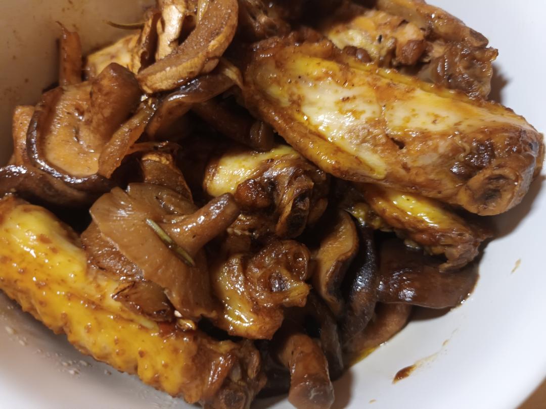 香菇炖鸡翅