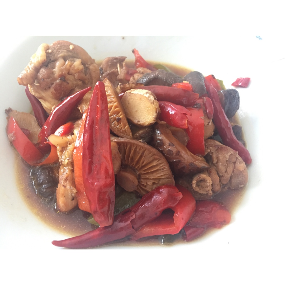 【黄焖鸡米饭】