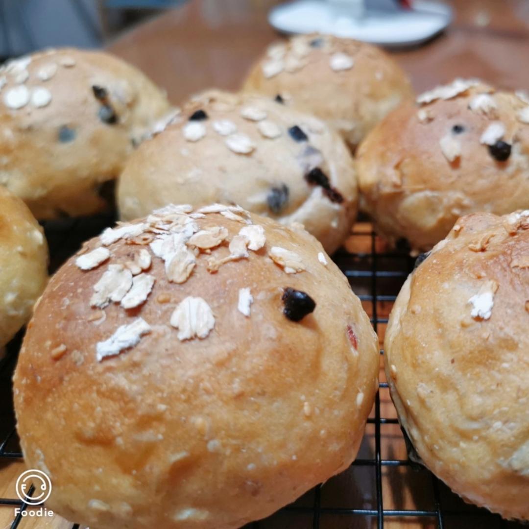 什锦坚果谷物早餐包（Muesli rolls）丨健康·烘焙