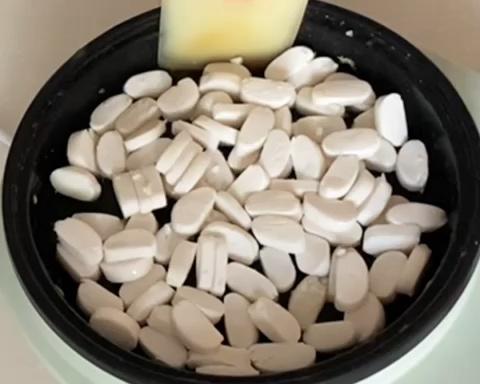 QQ的鸡蛋饼  ‼️麻薯鸡蛋饼软软糯糯的  口感太好了的做法 步骤9