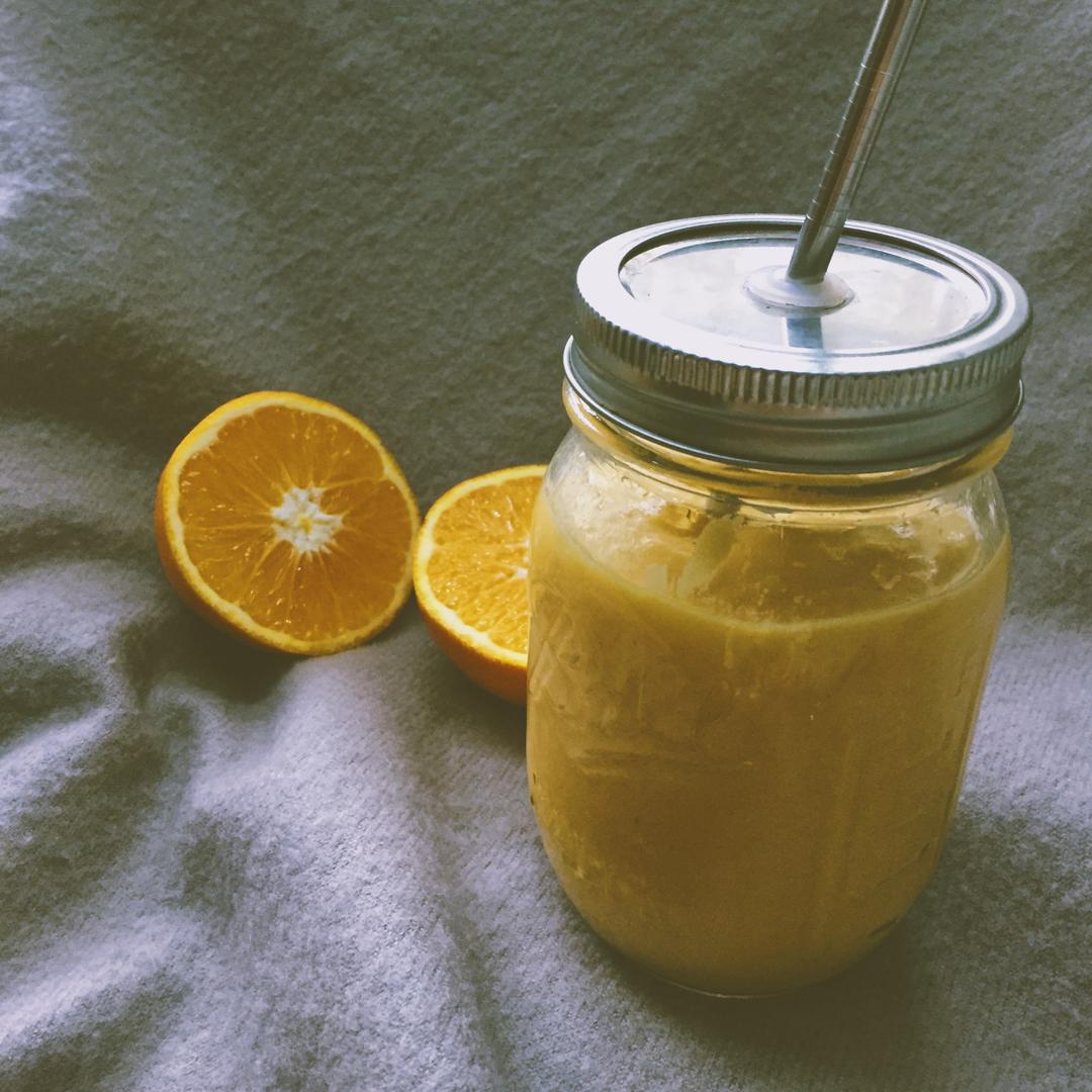 芒果甜橙酸奶饮