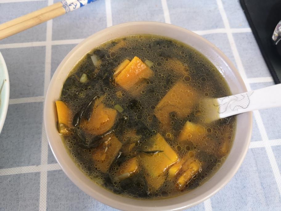 南瓜紫菜汤的做法