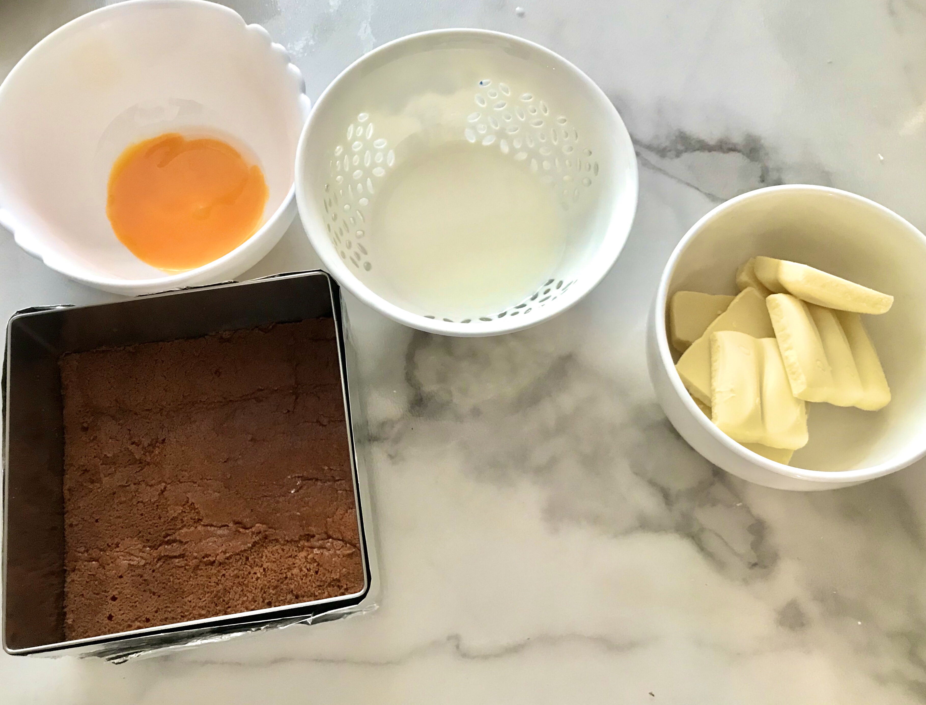 三重巧克力蛋糕的做法 步骤1