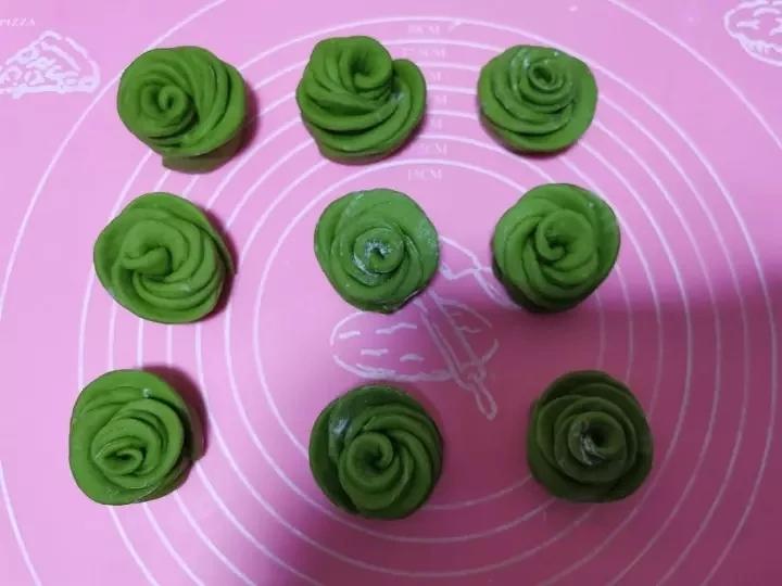 胡萝卜菠菜汁馒头
