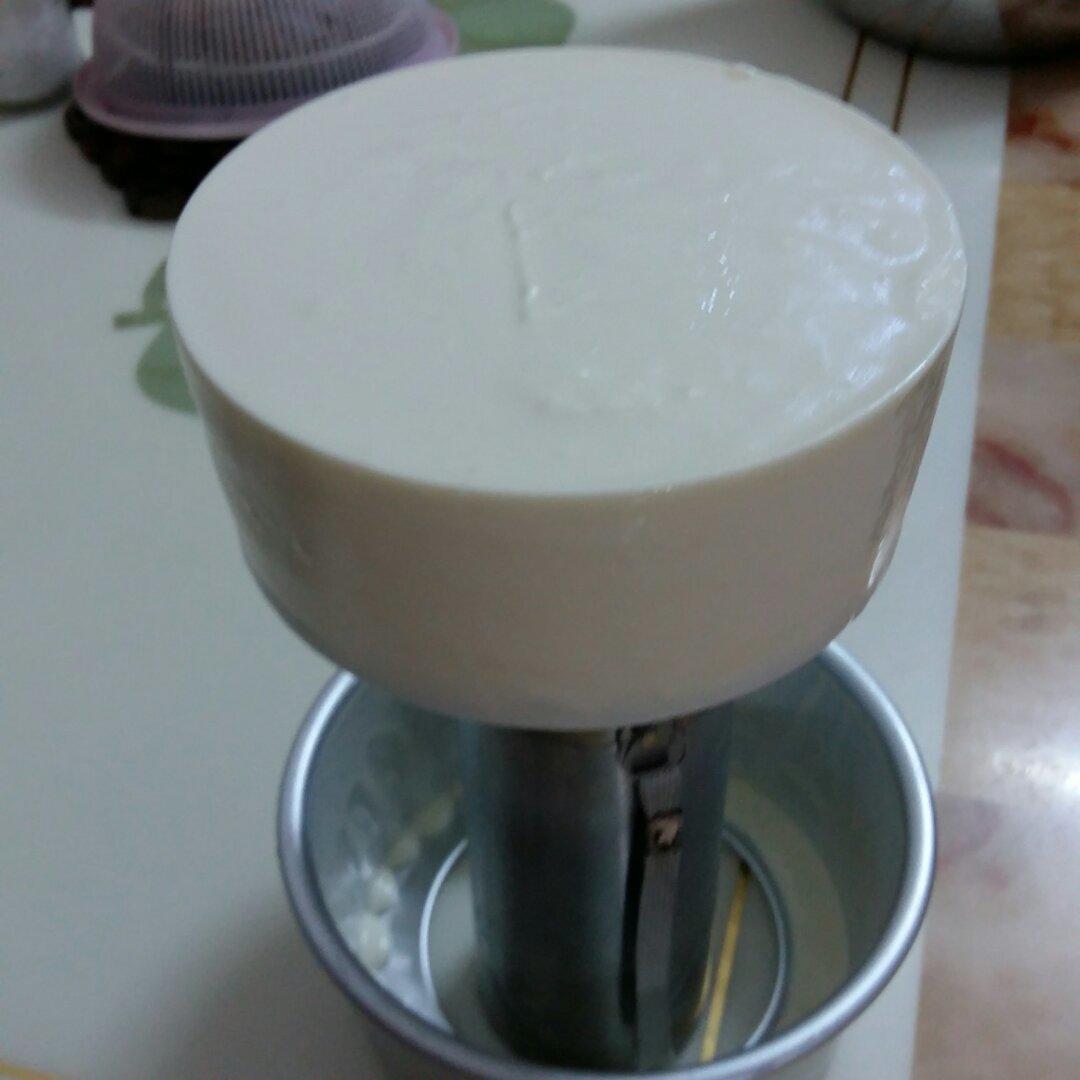牛奶芝士慕斯蛋糕
