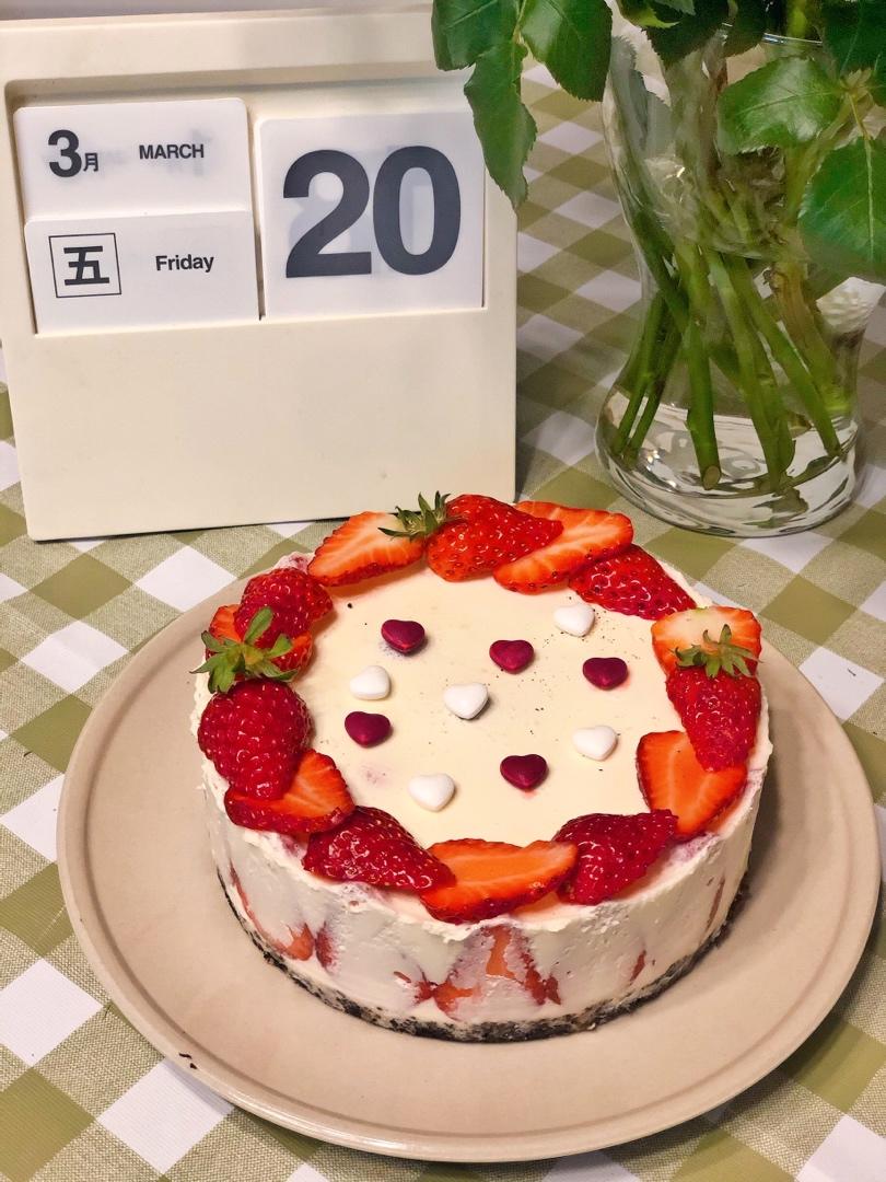 草莓慕斯（6寸）