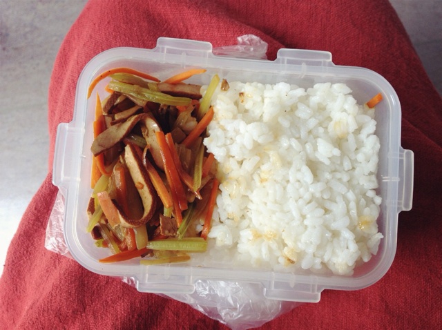 芹菜炒香干