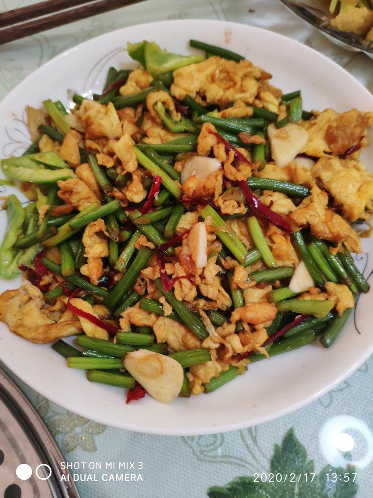 蒜薹炒鸡蛋