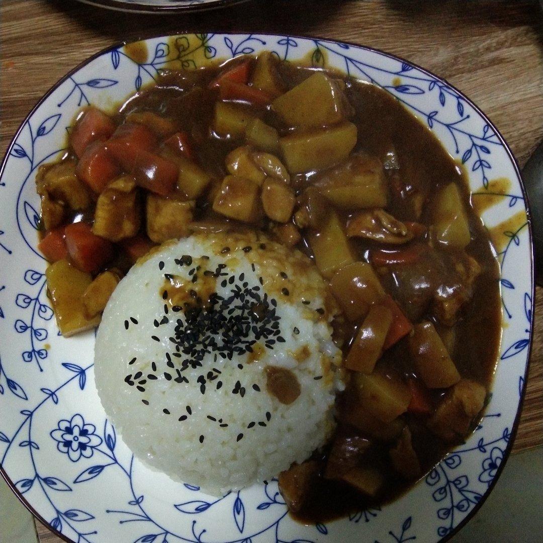 咖喱鸡肉饭