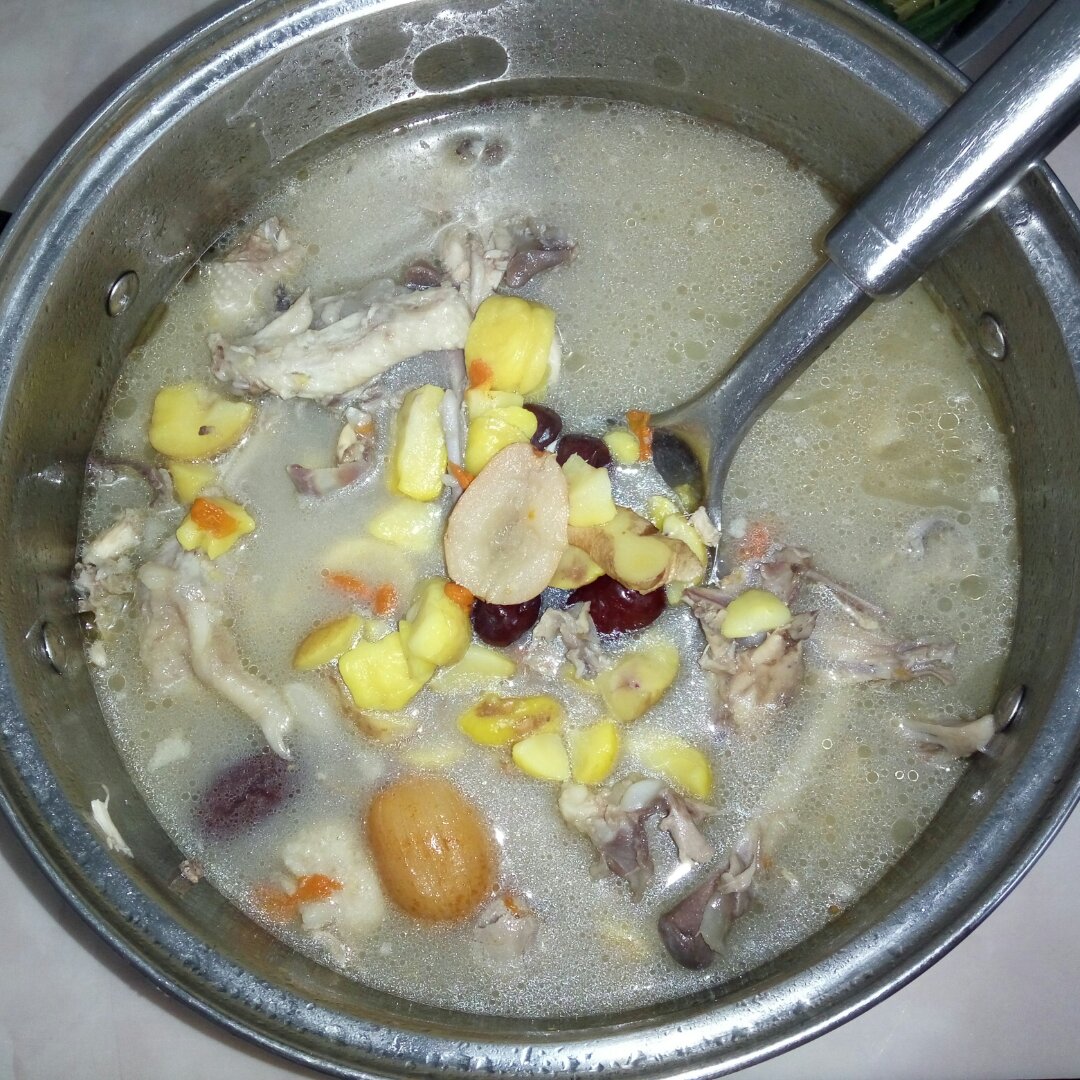 板栗煲鸡