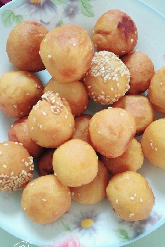 妈妈教炸的红薯丸子