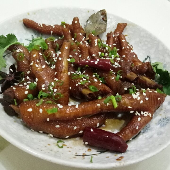 卤鸡脚