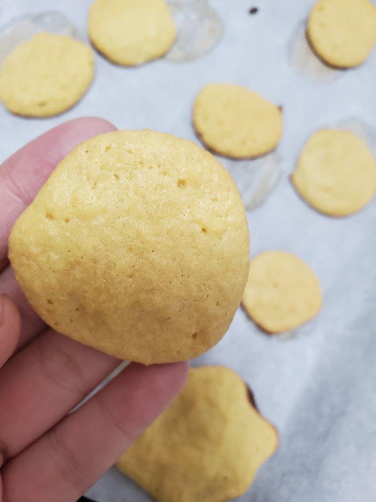 宝宝辅食：苹果奶香松饼