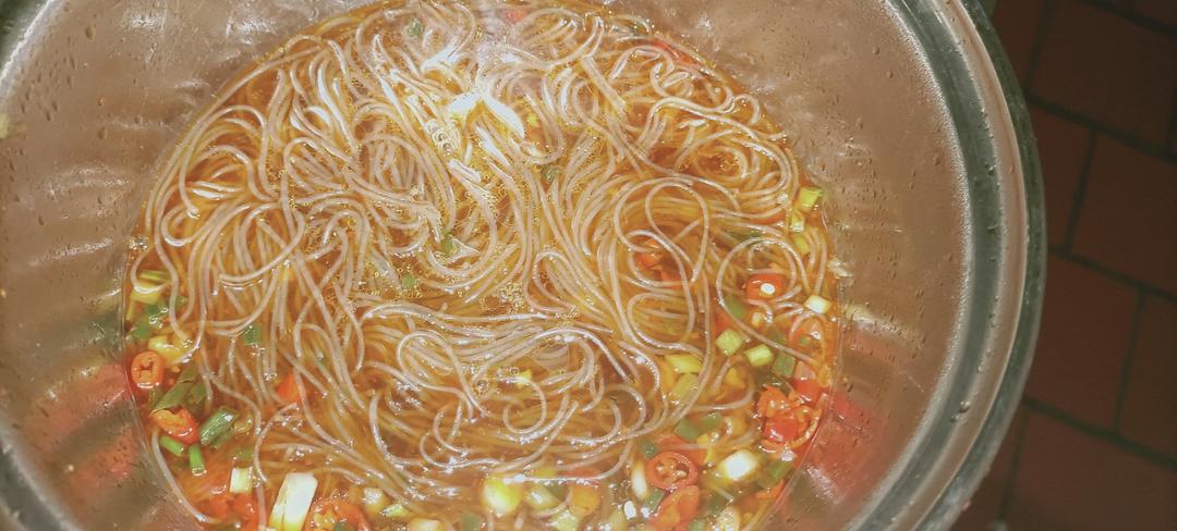 好吃到销魂🔥连汤汁都不剩的酸辣粉丝❗❗