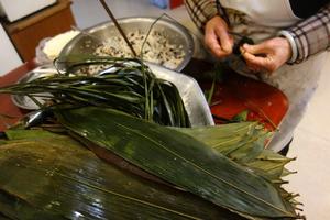 粽子-四川腊肉赤豆的做法 步骤2