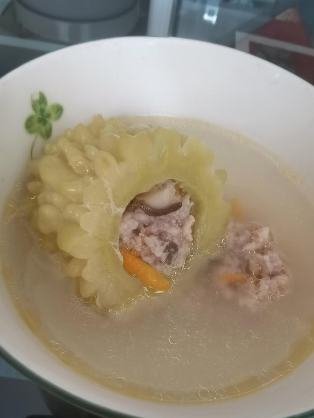 超级简单的下火苦瓜酿肉汤！