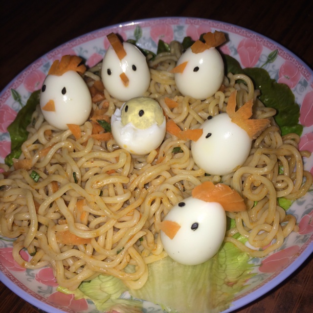 饥饿的小鸟面条