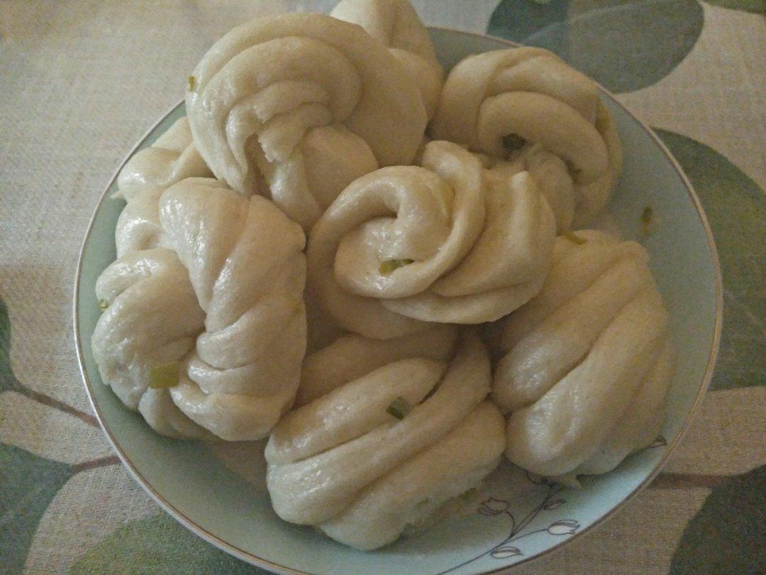 葱油花卷 Steamed Roll