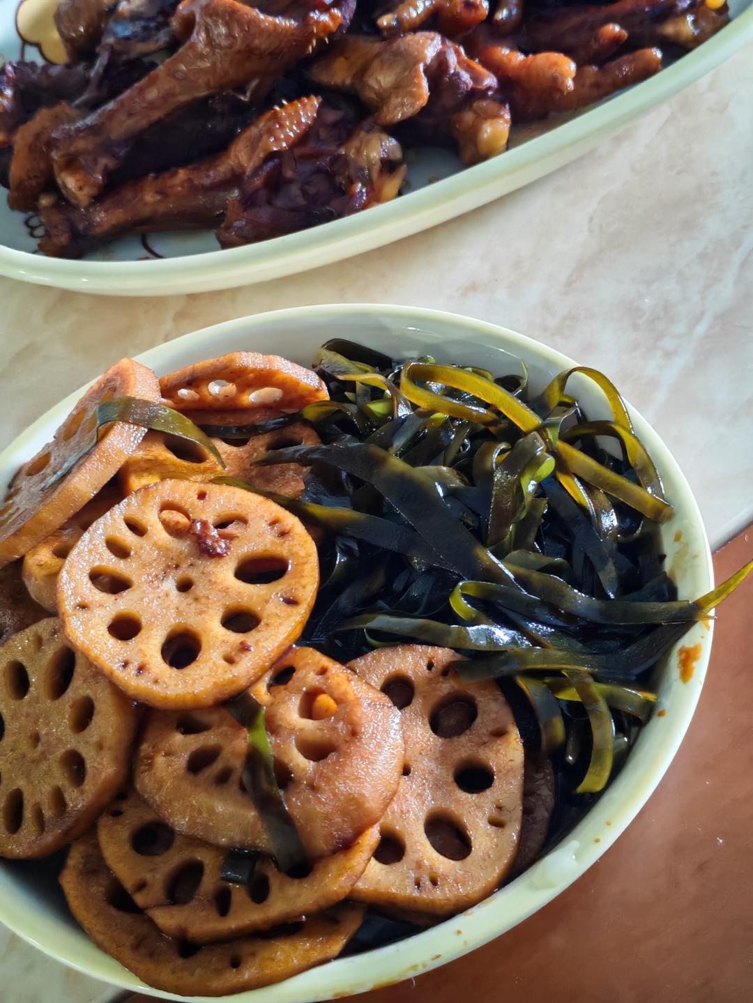 卤鸭翅卤鸭掌卤鸡爪，卤天卤地卤前任，这个配料真的绝了