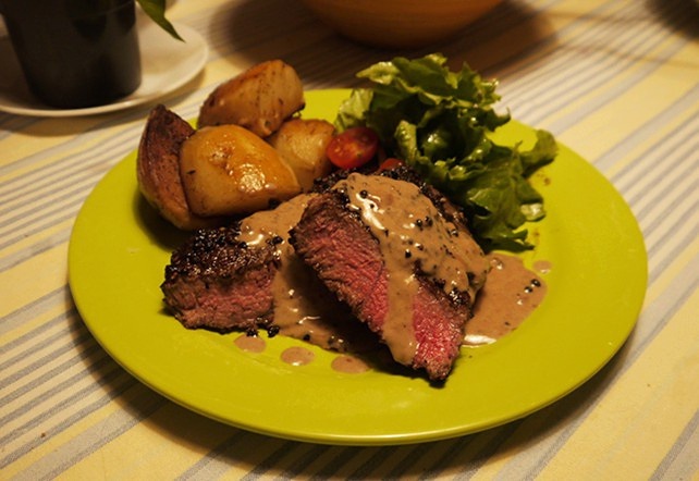 法式黑椒牛排 (Steak au Poivre/Peppercorn Steak)