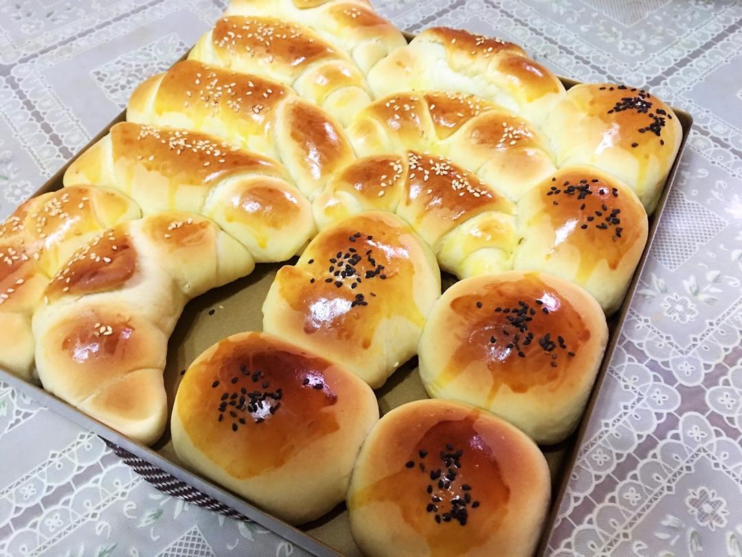 炼乳一发小餐包