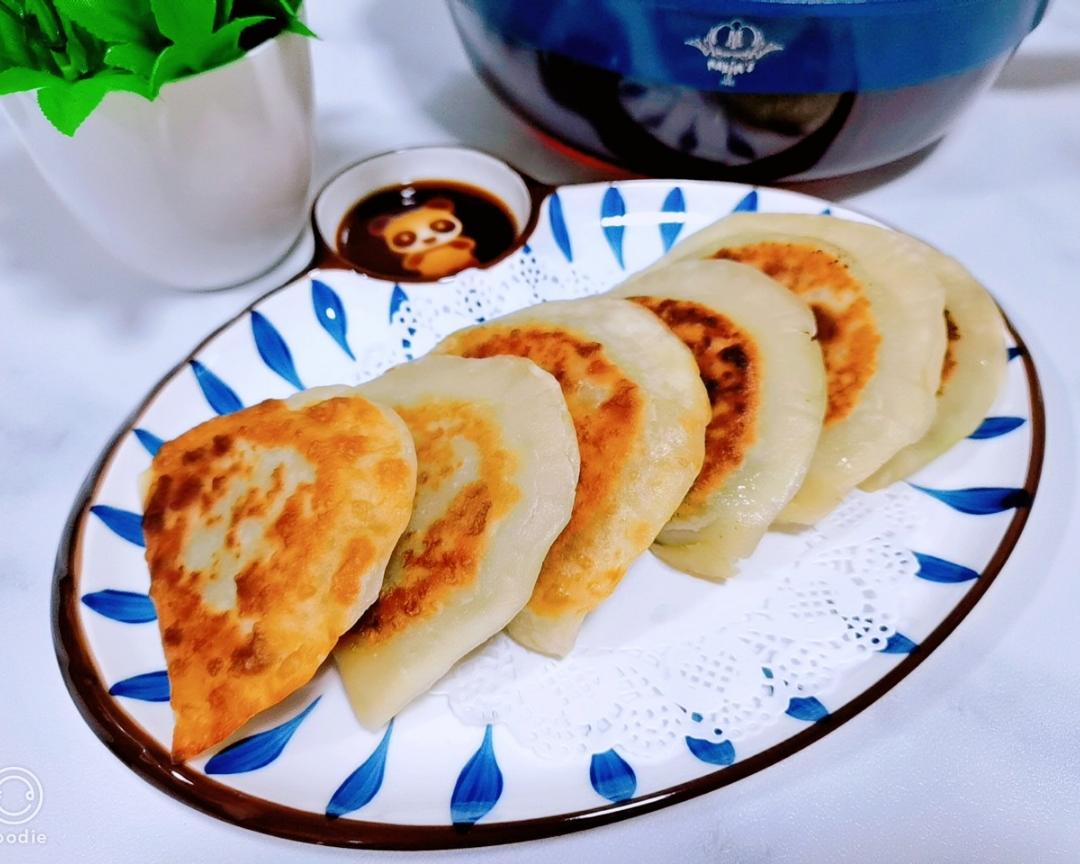 ④烫面素盒子                               —马克西姆不粘锅的做法