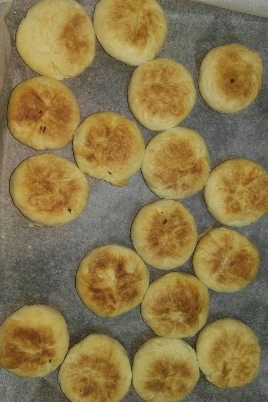 酥皮绿豆饼   酥得掉渣渣