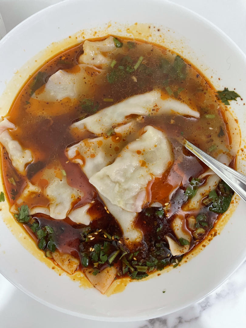 超简单的韭黄肉馅饺子