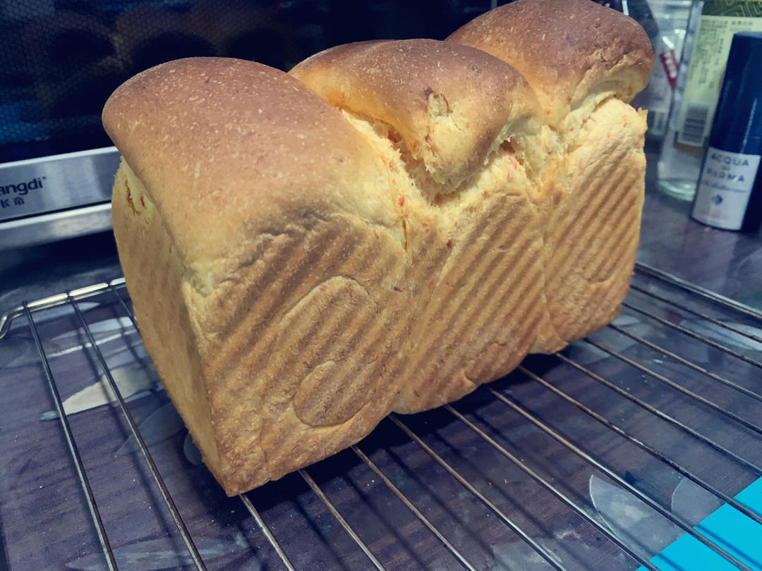 胡萝卜吐司，金灿灿的颜色美爆了！