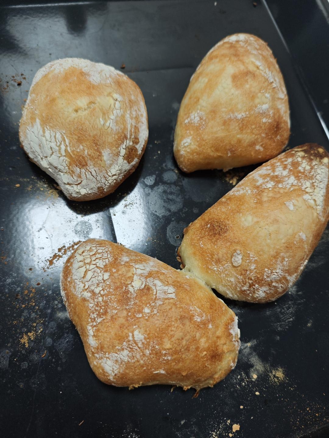 恰巴塔面包  Ciabatta