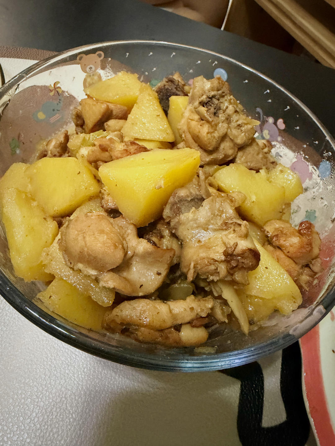 鸡腿炖土豆 上桌秒空盘 汤都喝干了！